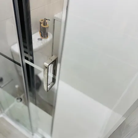 Almirante Reis - Arroios Quarto em Acomodações Particulares *