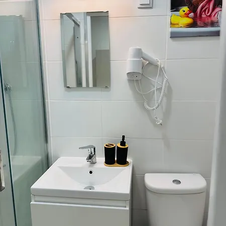 Almirante Reis - Arroios Quarto em Acomodações Particulares *