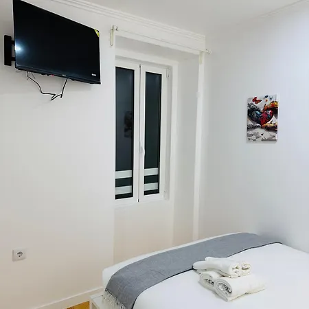 Quarto em Acomodações Particulares Almirante Reis - Arroios Lisboa