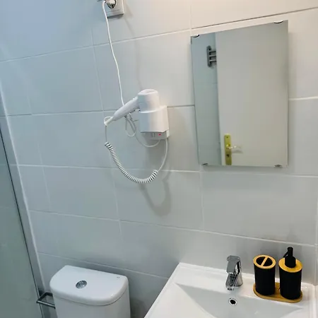 Almirante Reis - Arroios Pansiyon *