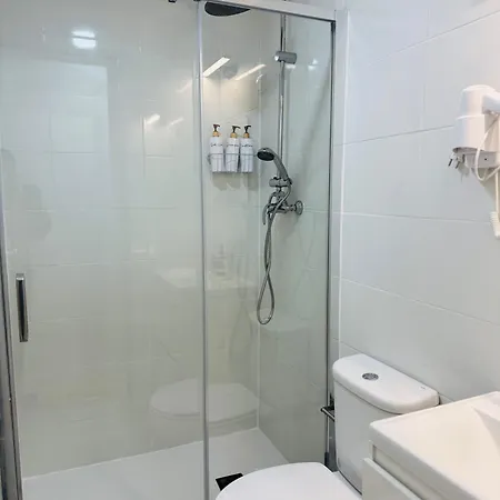 Pansiyon Almirante Reis - Arroios *