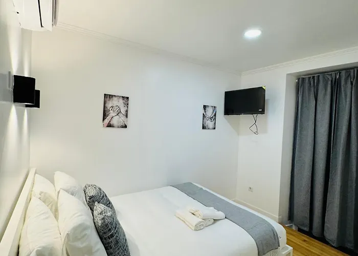 Quarto em Acomodações Particulares Almirante Reis - Arroios Lisboa