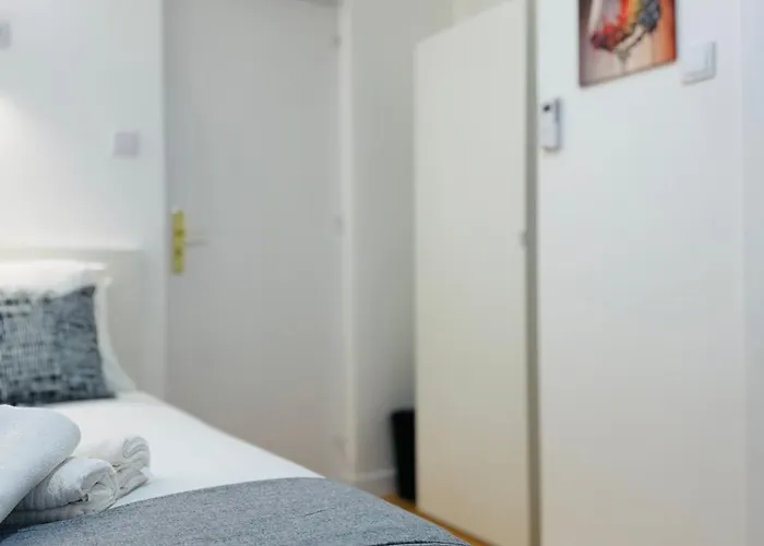 Almirante Reis - Arroios Quarto em Acomodações Particulares *